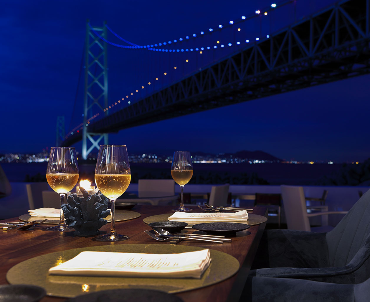 夜のウッドテラス